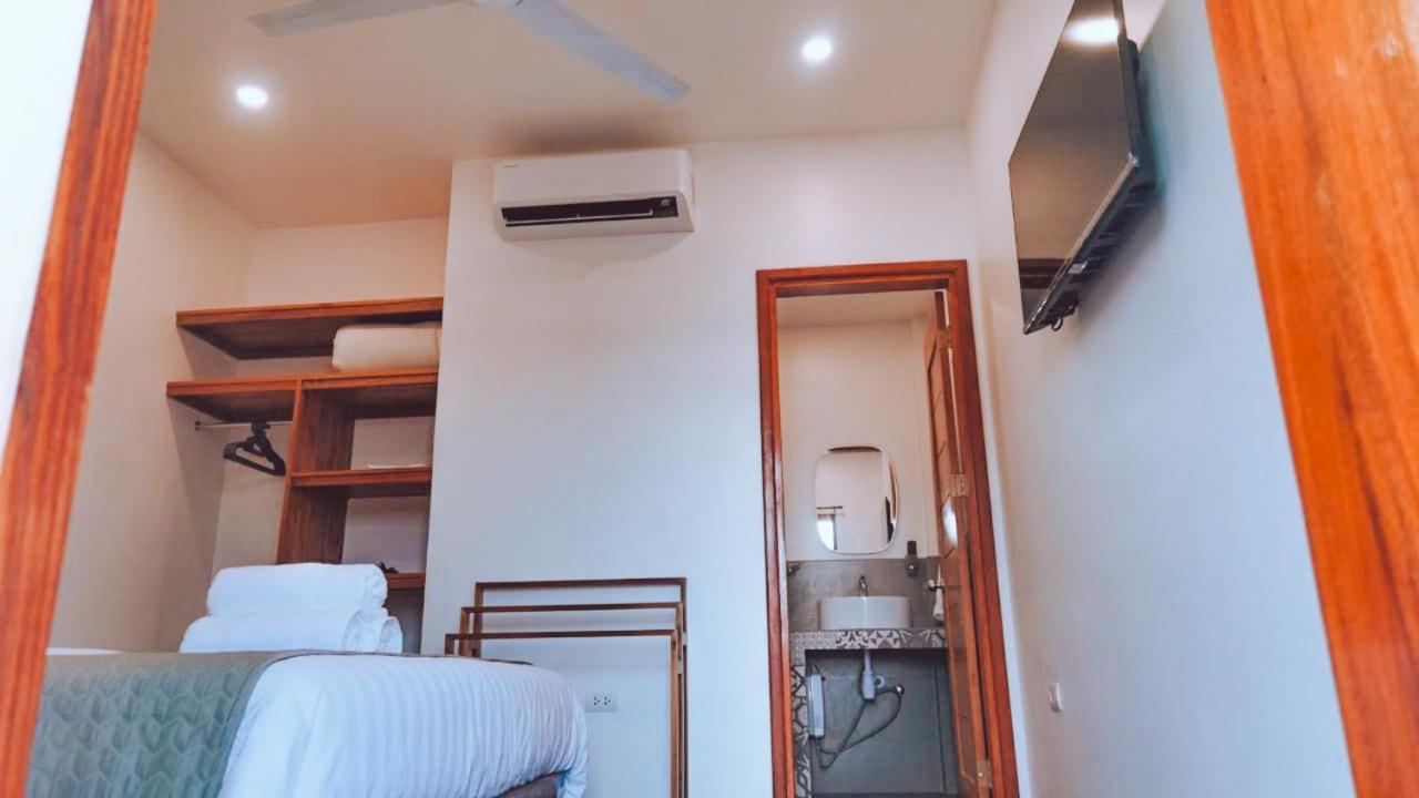 Ek Villas Private Resort 팡라오 외부 사진