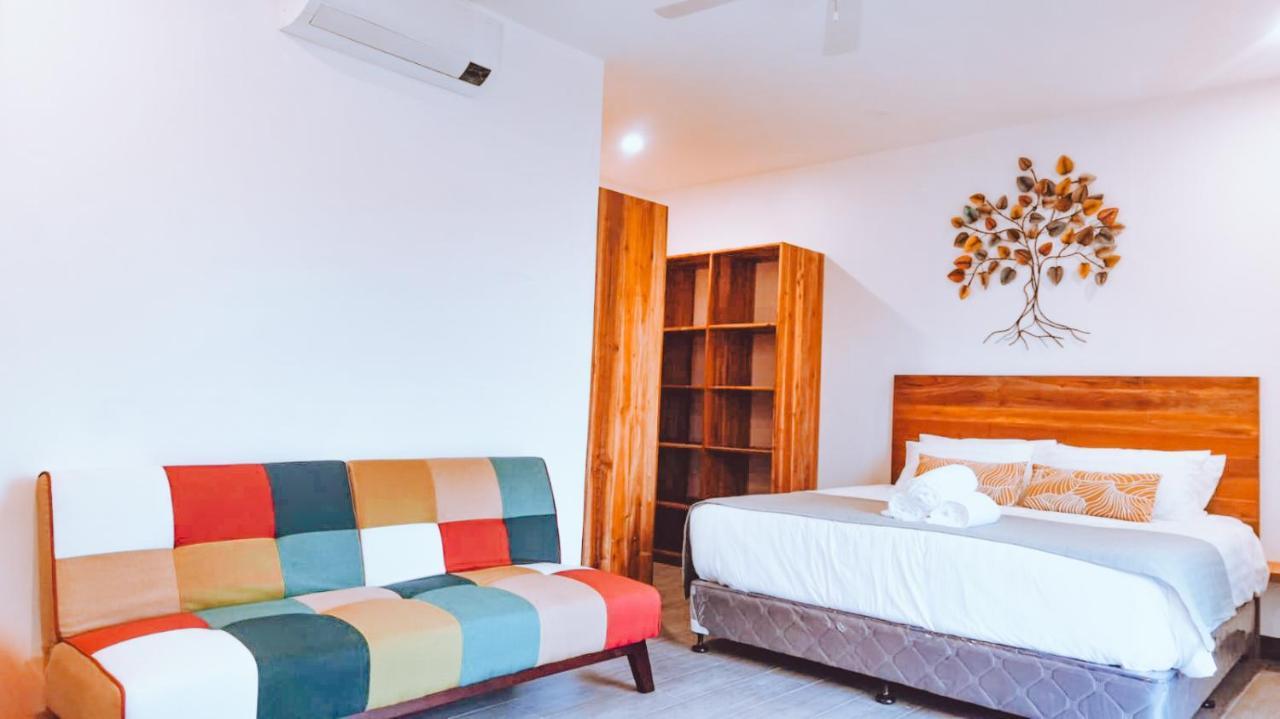 Ek Villas Private Resort 팡라오 외부 사진